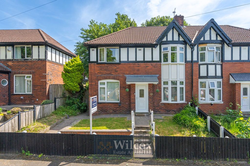 Property photo 1 of 22