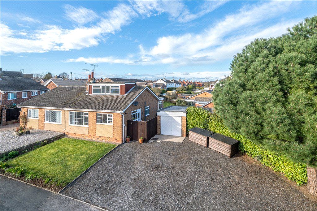 Property photo 1 of 16 The Fairway