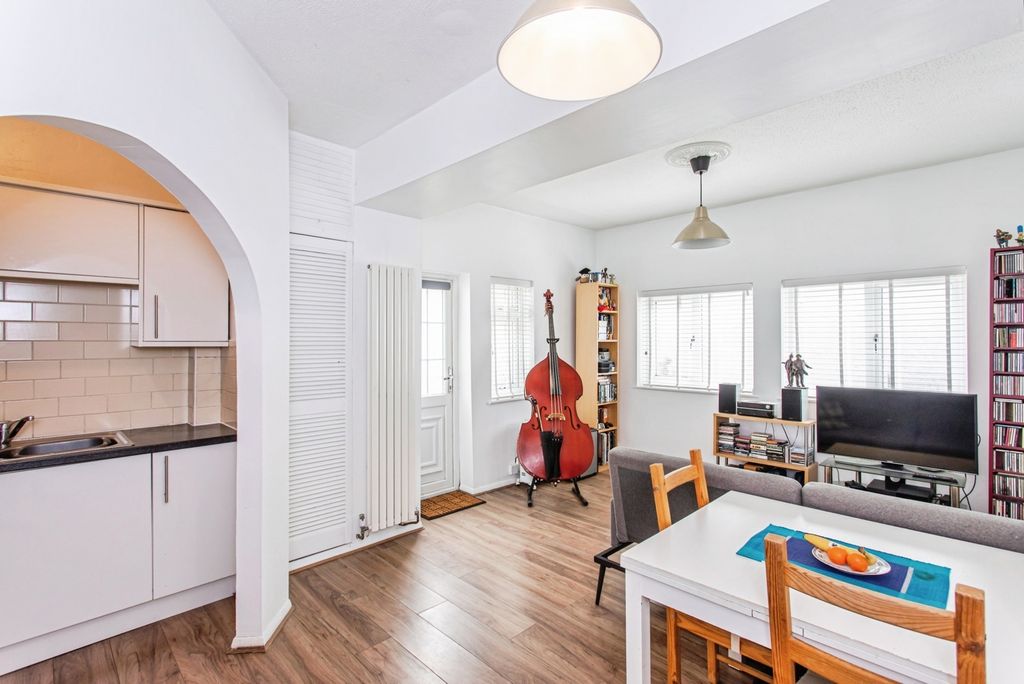 Property photo 3 of 17 Reception Room