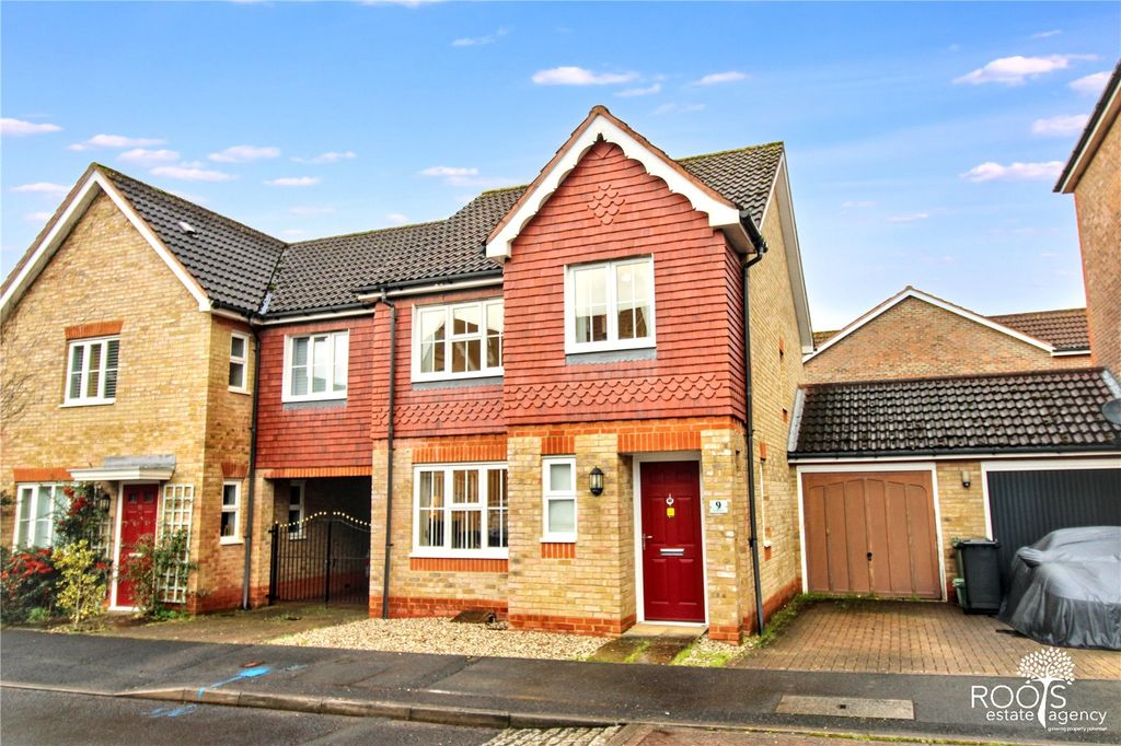 Property photo 1 of 10 Frontage