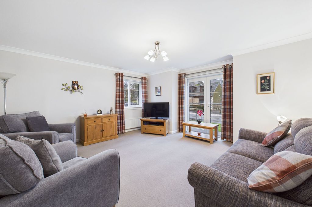 Property photo 2 of 14 Lounge Angle 1