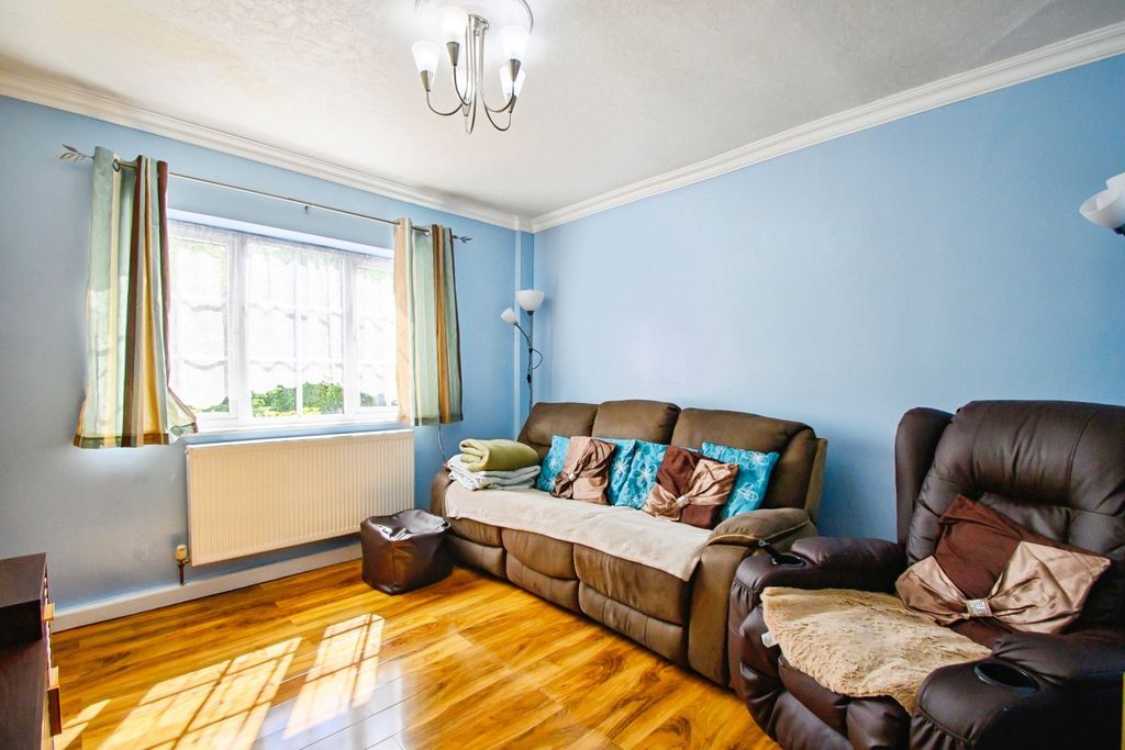 Property photo 2 of 33 Pbox-Img.Jpg