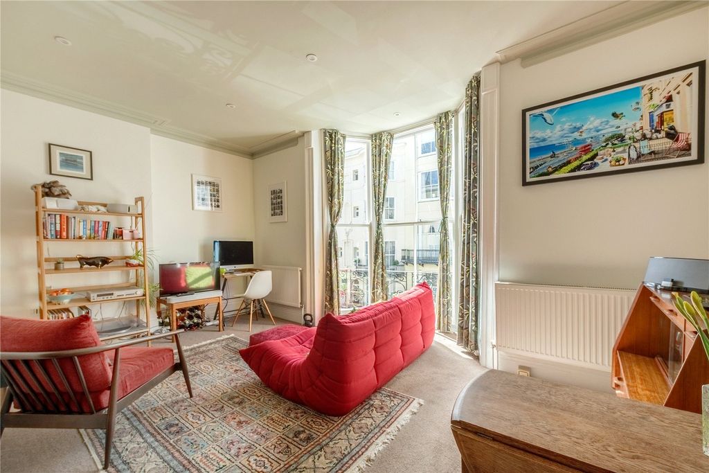 Property photo 2 of 16 Picture No. 04