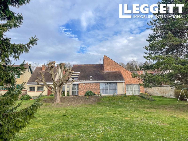 Property photo 1 of 10