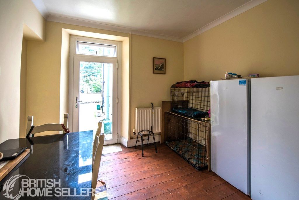 Property photo 3 of 15 Picture No. 24
