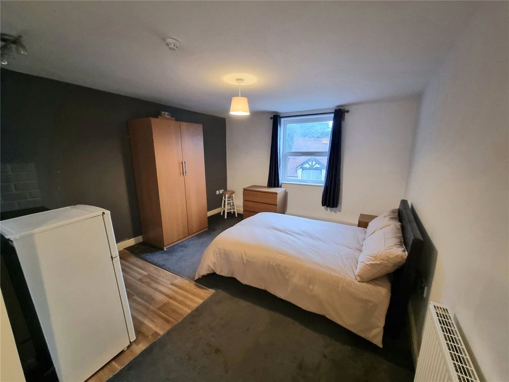 Property photo 1 of 9 Picture No. 07