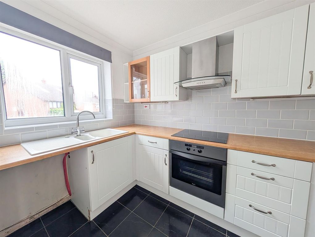 Property photo 2 of 8 Kit.Jpg