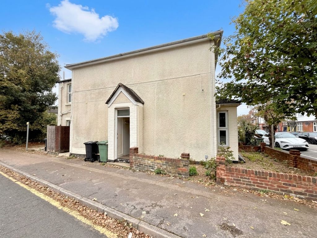 Property photo 1 of 5