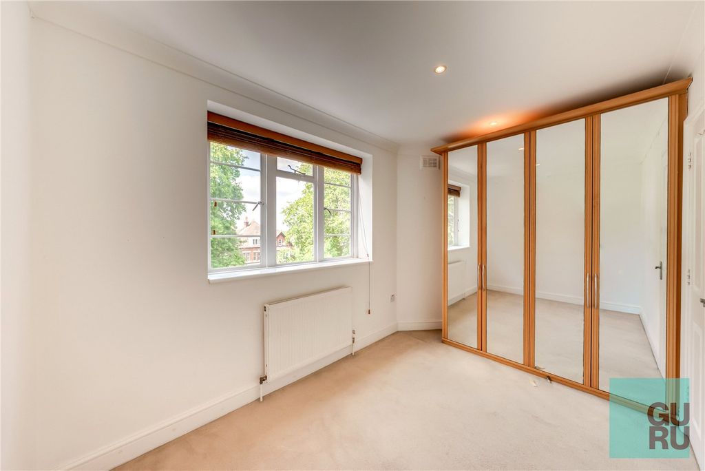 Property photo 3 of 11 Picture No. 31