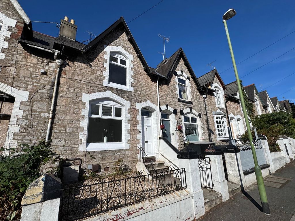 Property photo 1 of 8