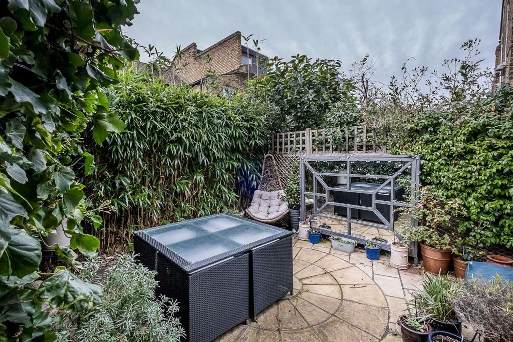 Property photo 2 of 2 20-Bellew-Street-...
