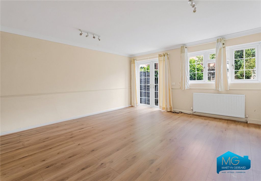 Property photo 3 of 29 Picture No. 07