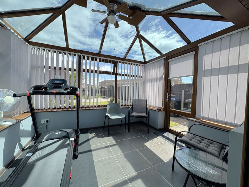 Property photo 3 of 24 Conservatory