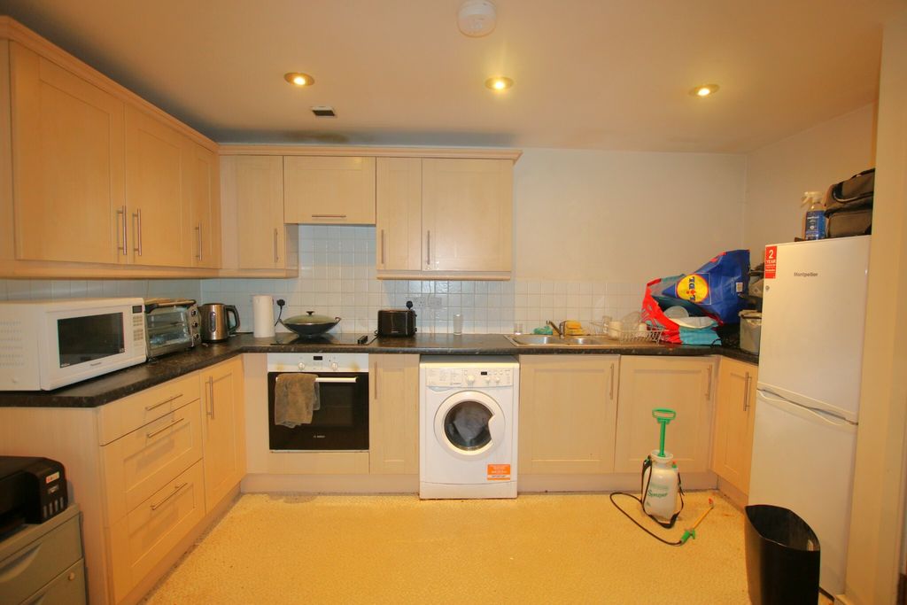 Property photo 3 of 7