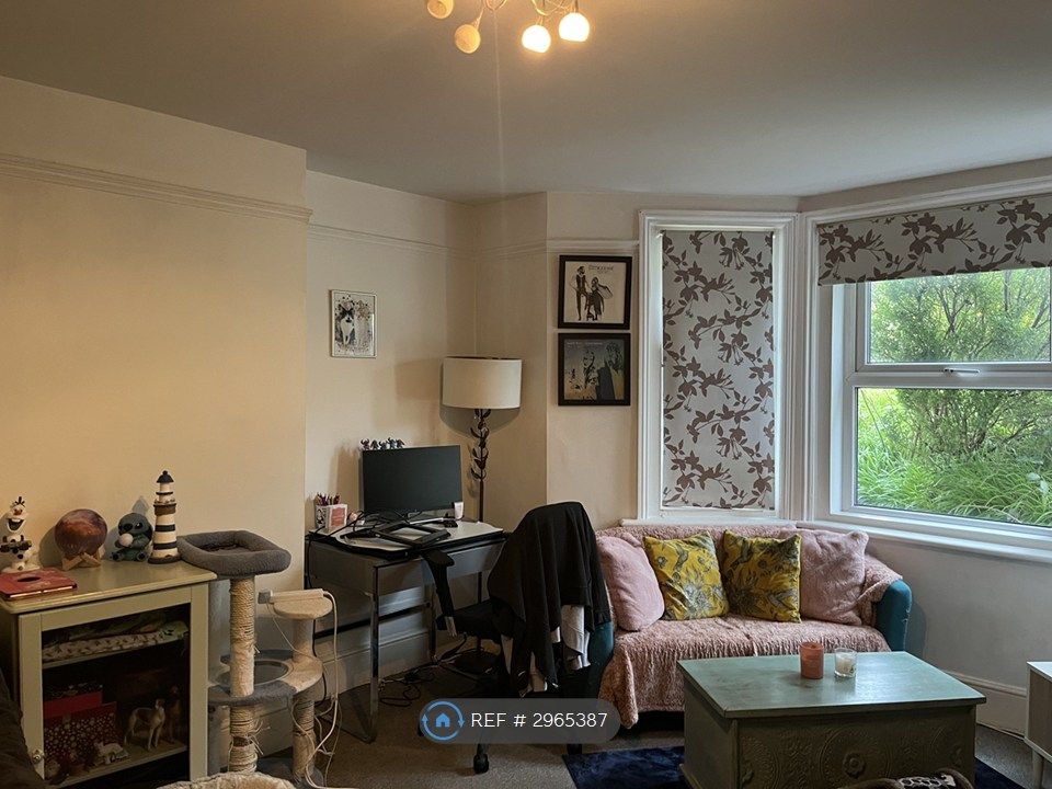 Property photo 2 of 5