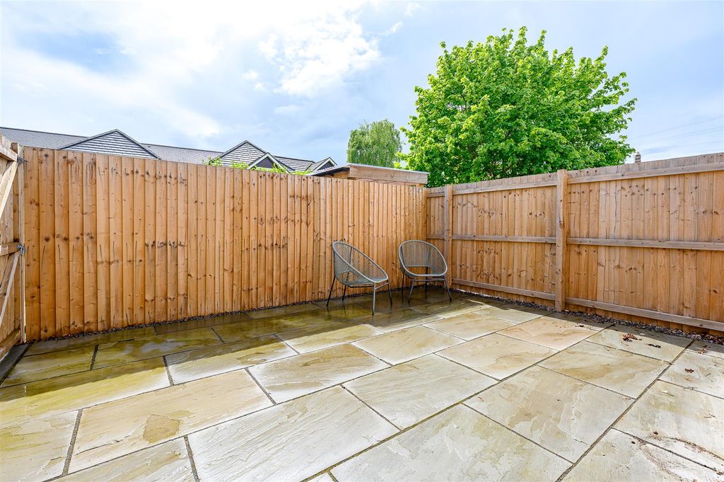 Property photo 2 of 13 Courtyard