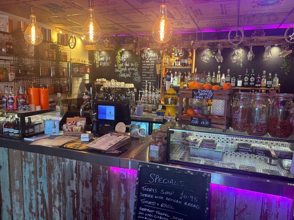 Property photo 2 of 10