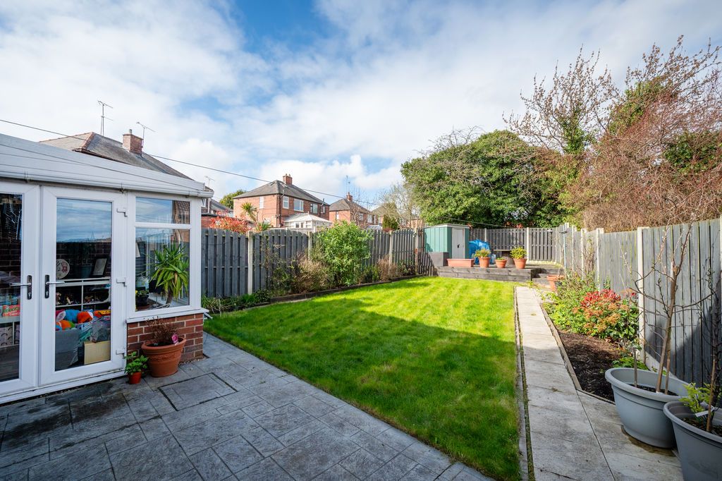 Property photo 3 of 28 Rear Garden