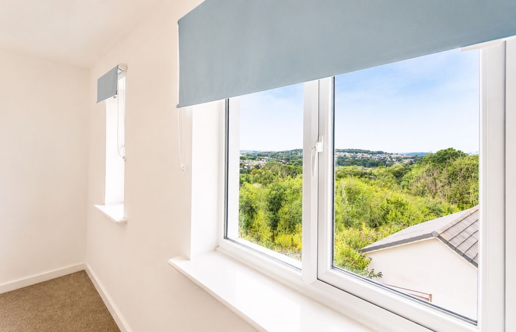 Property photo 3 of 15 921d098d-1442-4775-Bd97-25E5d14E24F9