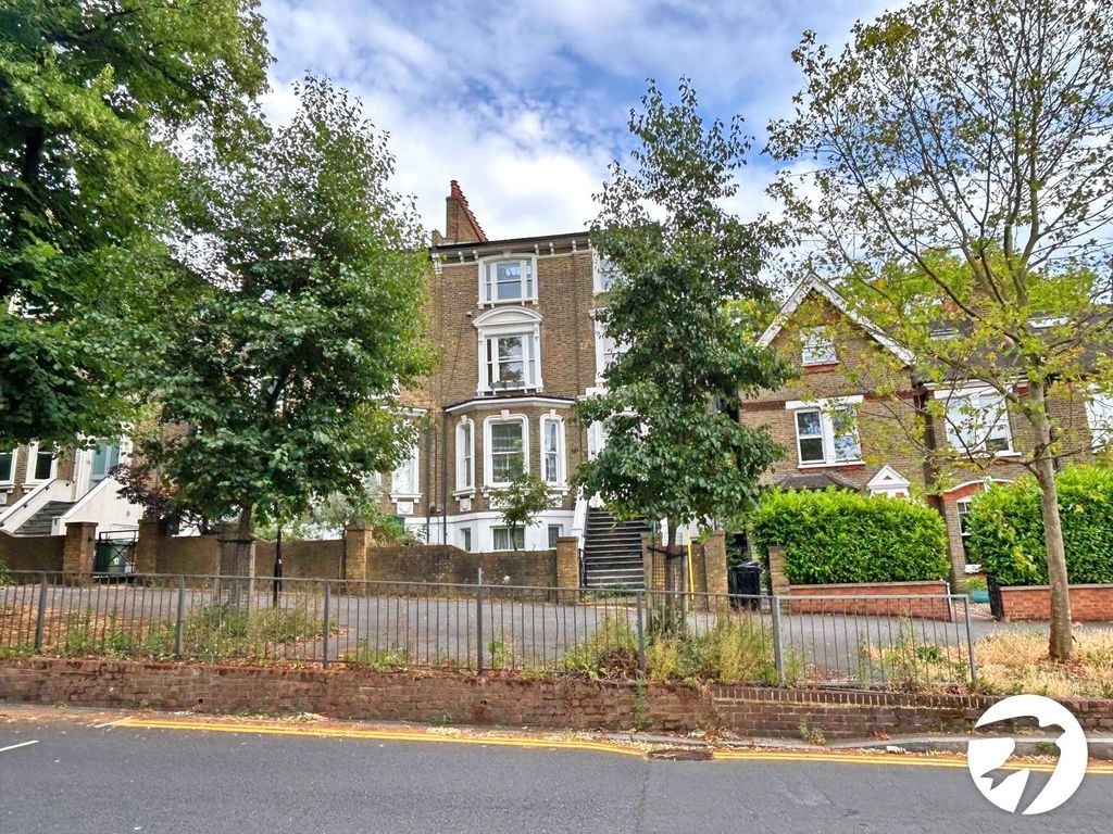 Property photo 1 of 11 External