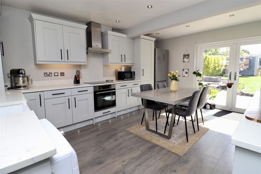 Property photo 2 of 11 Img_8739.Jpeg