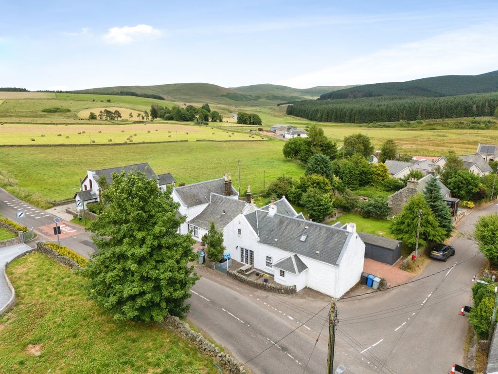 3 bed detached house for sale1 Cross Road, Crawfordjohn ML12