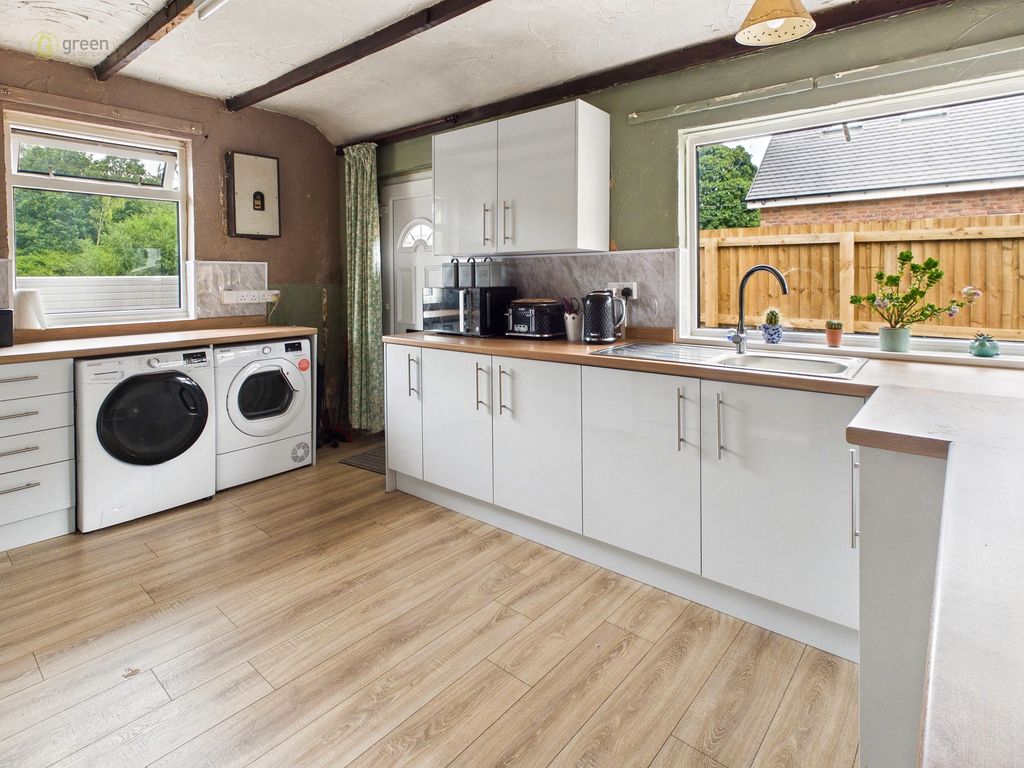 Property photo 2 of 30 d3F68Ca3Fac84423Acc44F107Cdc28Fa100Cam04425G0Pr0456Still003