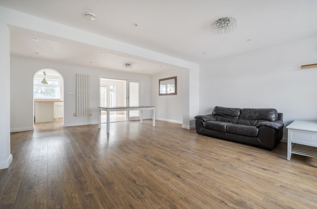 Property photo 3 of 21 1522201-16-6Aa936...