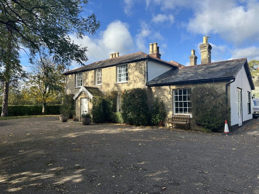 Property photo 1 of 42