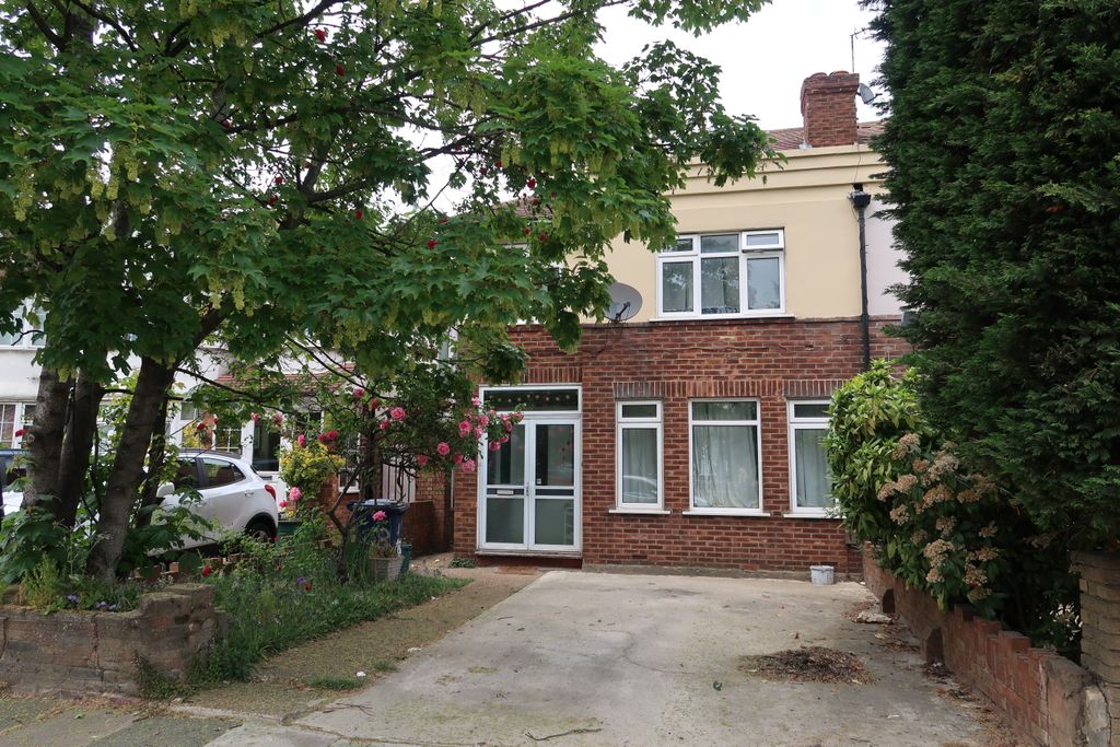 Property photo 1 of 15