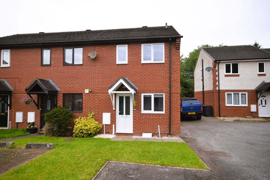 Property photo 1 of 9 2 Bedroom House For Rent