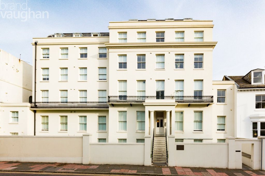 Property photo 2 of 7 Picture No. 02