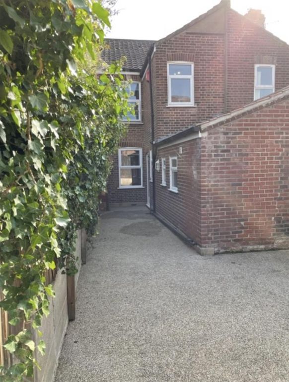 Property photo 3 of 11 Img_4169.Jpg