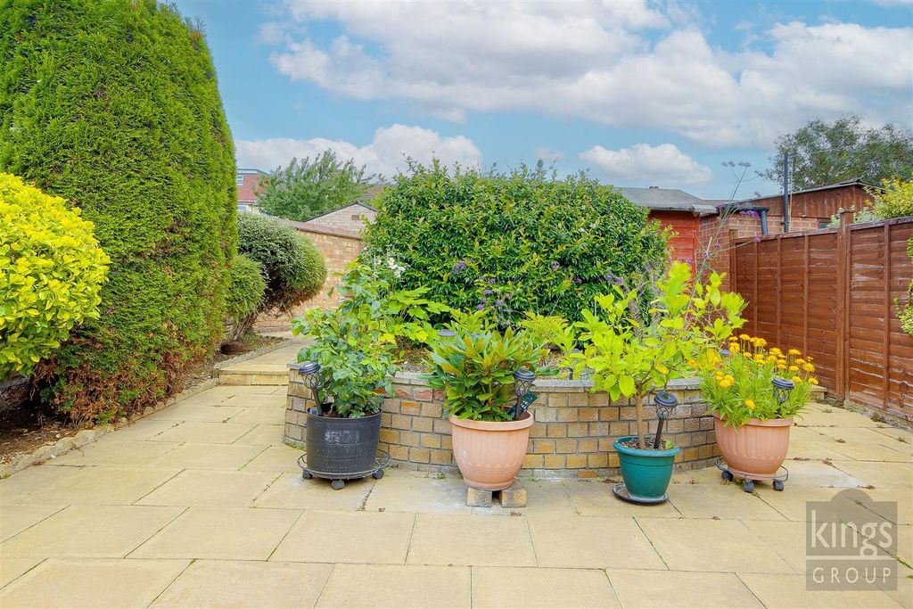 Property photo 3 of 24