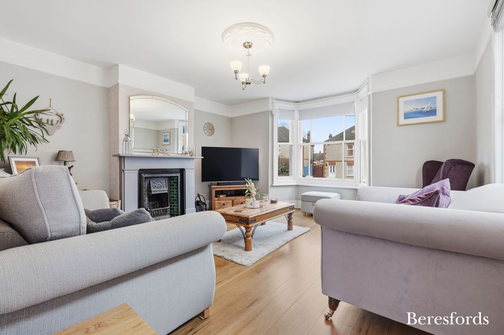 Property photo 2 of 27 Picture 2