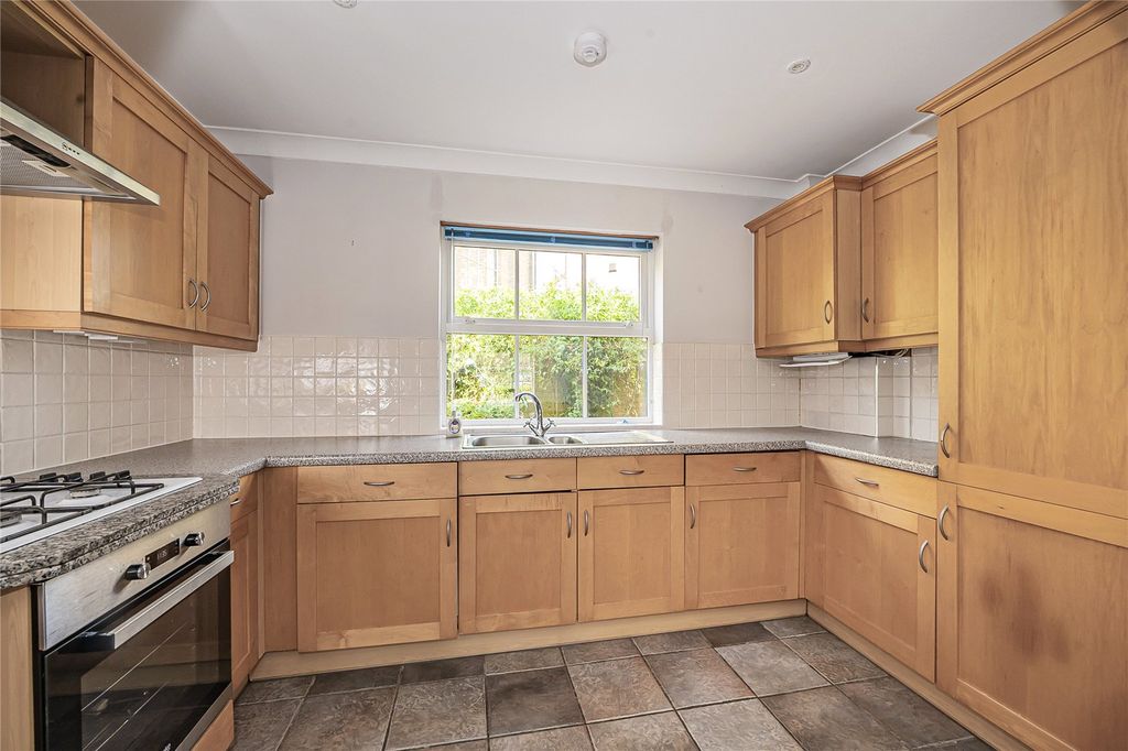 Property photo 3 of 19 Picture No. 12