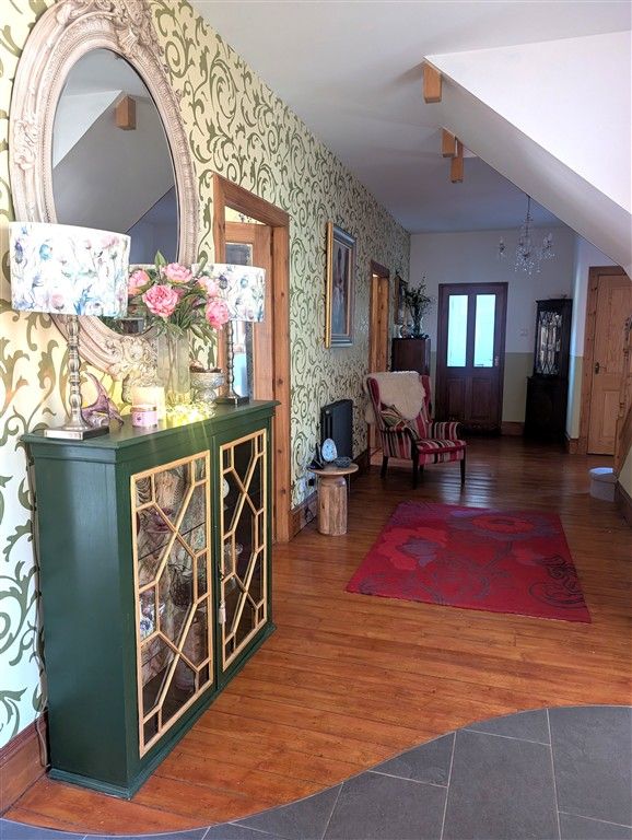 Property photo 3 of 42