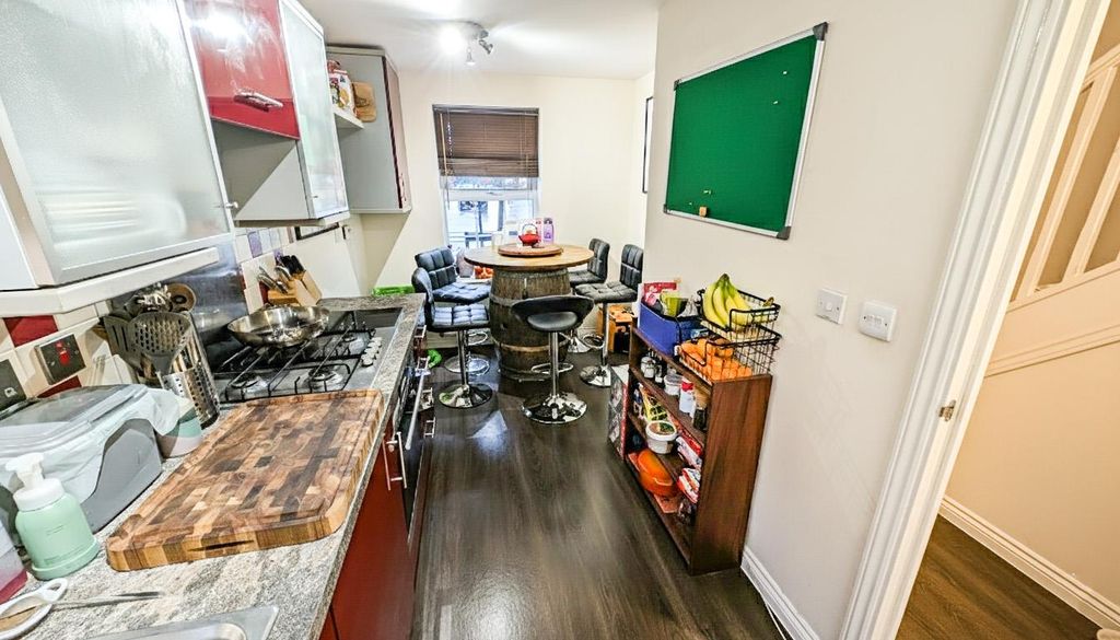 Property photo 2 of 19 133 Normandy Drive Kitchen d.Jpg