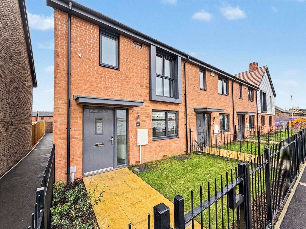 Property photo 1 of 14 Picture No. 13