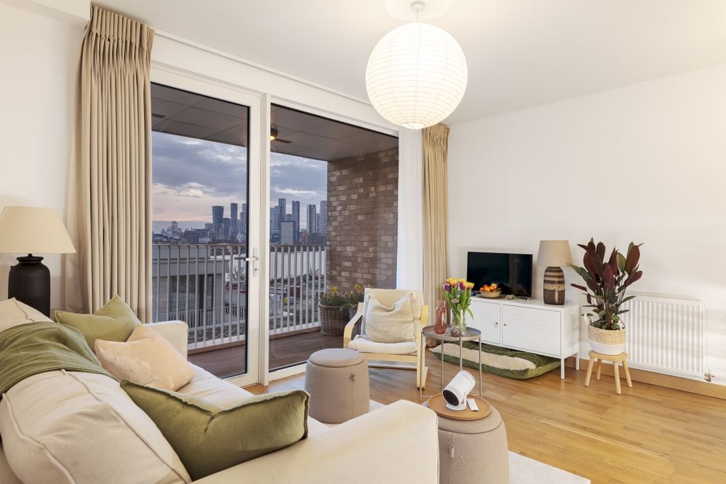 Property photo 3 of 16 094A7626-Hdr-Edit