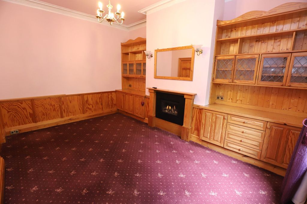 Property photo 3 of 38