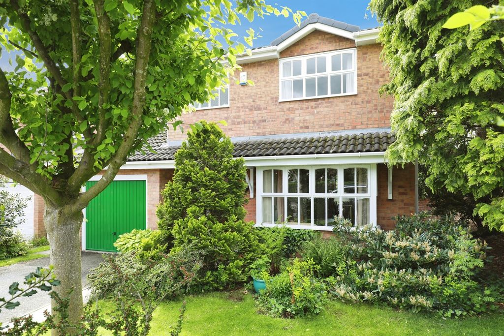 Property photo 2 of 19