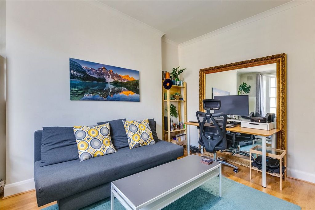 Property photo 2 of 6