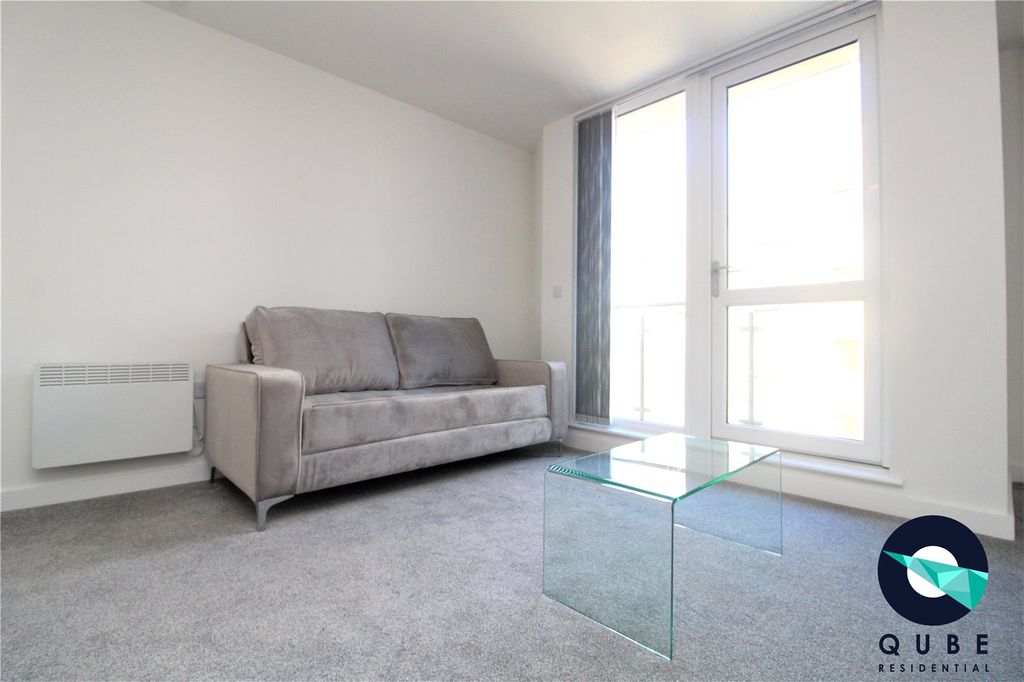 Property photo 2 of 7 Lounge