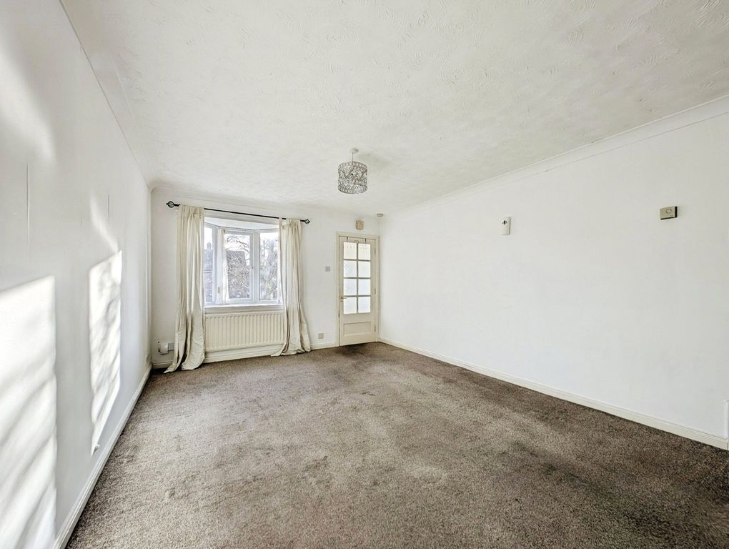 Property photo 2 of 9 Picture No. 26