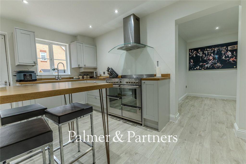 Property photo 3 of 26 Picture No. 01