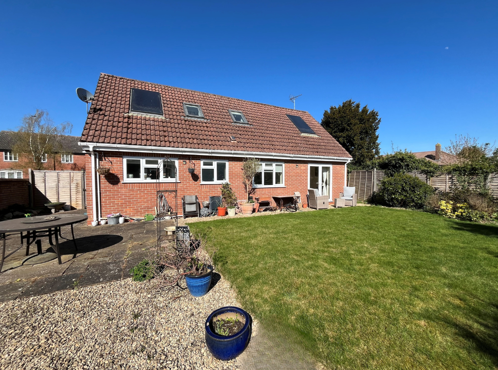 Property photo 2 of 16