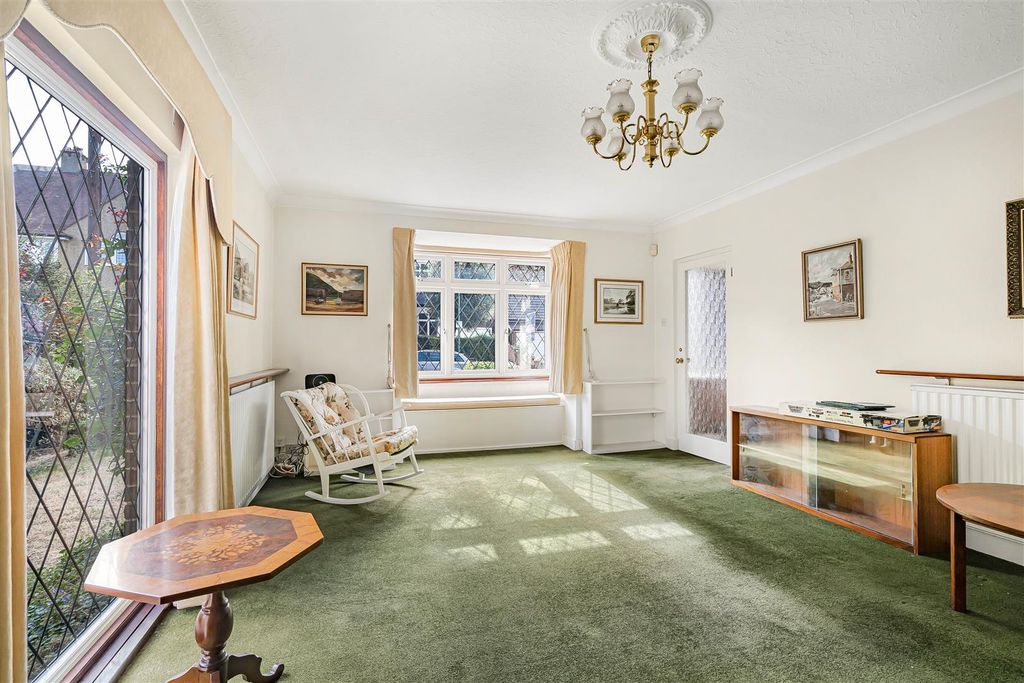 Property photo 3 of 19 26_94215.Jpg