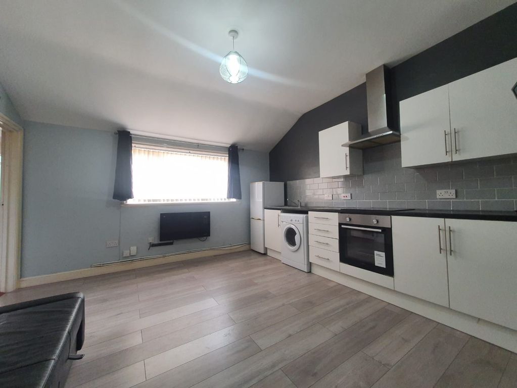Property photo 1 of 12 1 Bedroom Flat For Rent