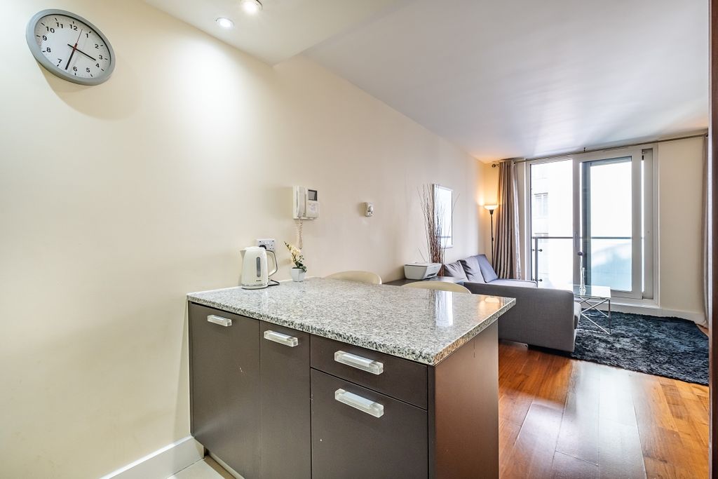 Property photo 2 of 10 Balmoral-Apartmen...
